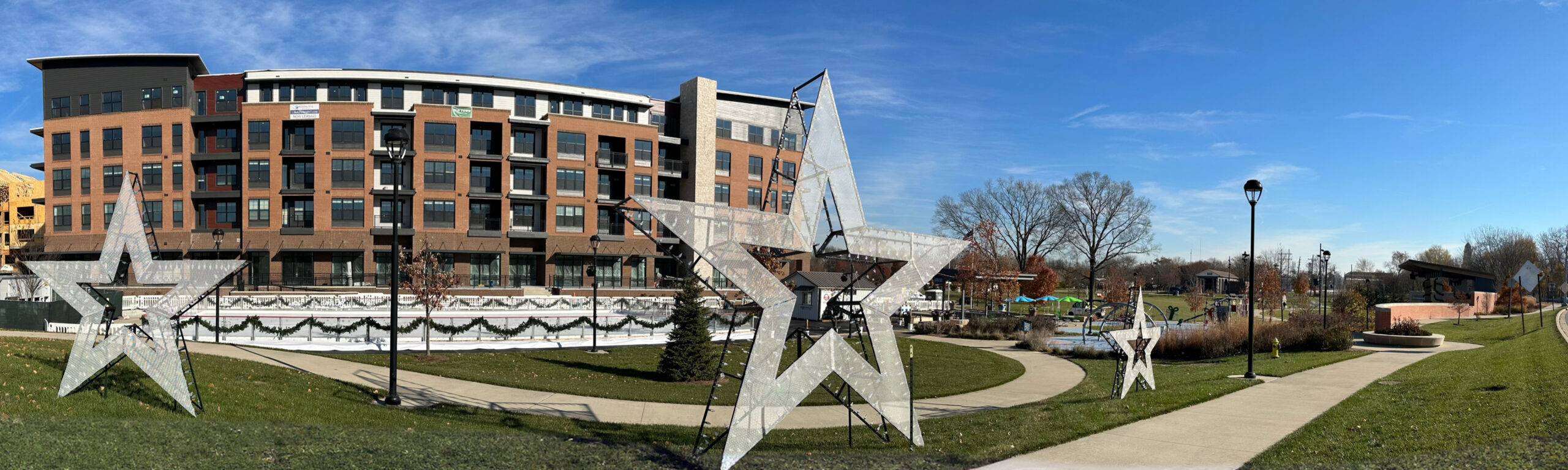 Holiday Decorations at the new Federal Hill Commons 